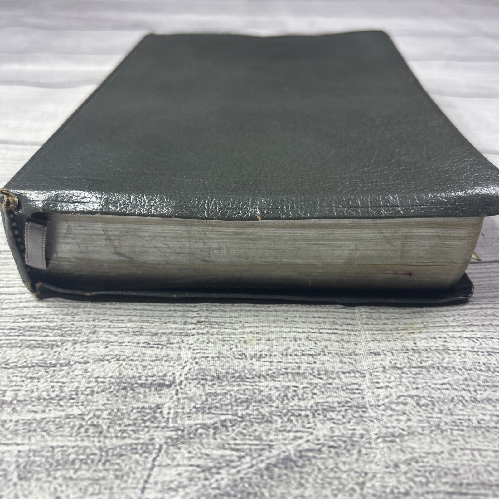 Ryrie Study Bible NIV Red Letter Indexed Moody Press 1986 Gray Hardcover