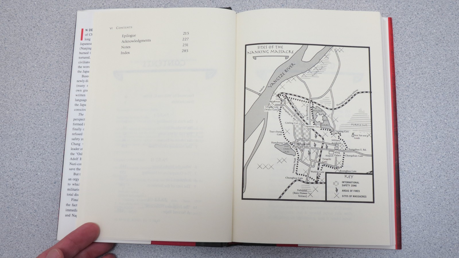 Rape of Nanking : Forgotten Holocaust of World War II – First Edition Iris Chang