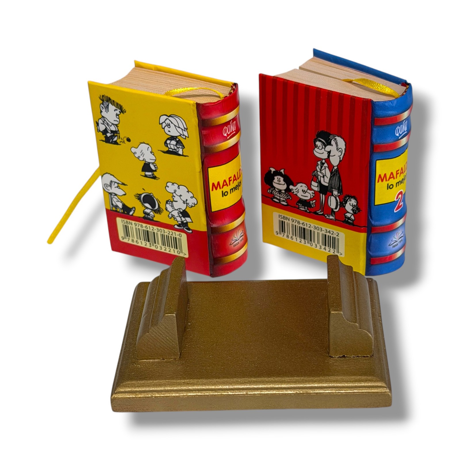 New Mafalda in Spanish 2-Vol Set with golden stand hardcover 380 pages comics