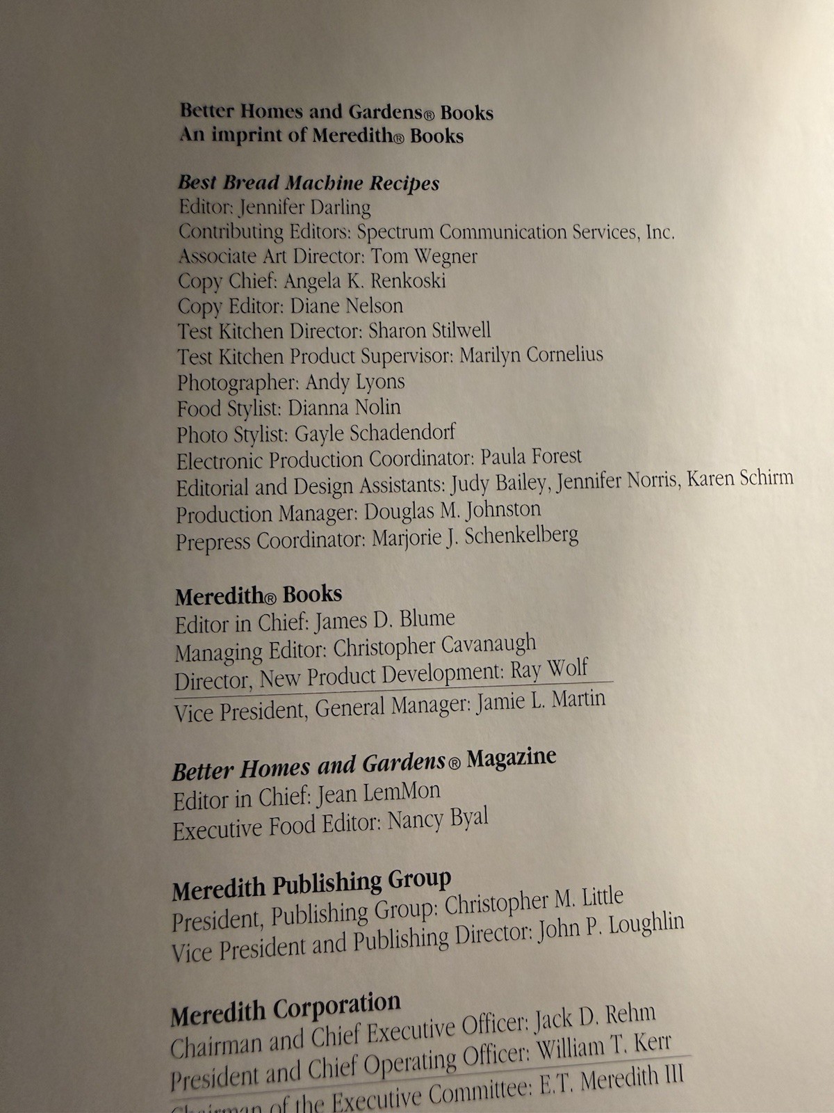 Better Home & Gardens Best Bread Machine Recipes for 1 1/2 -2 lb loaves. 1997.