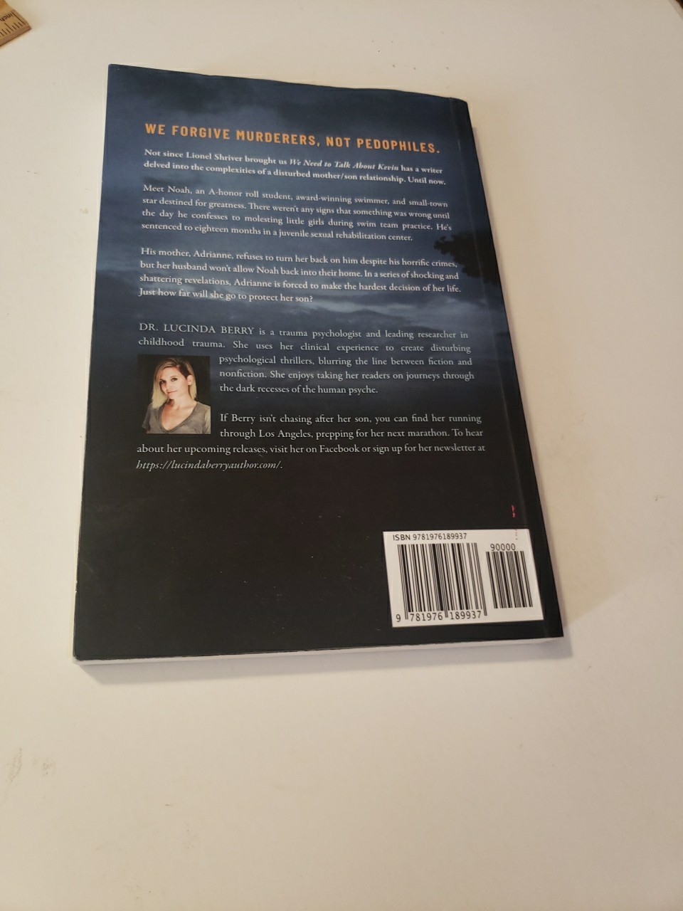 Saving Noah Paperback Book 2017 Lucinda Berry