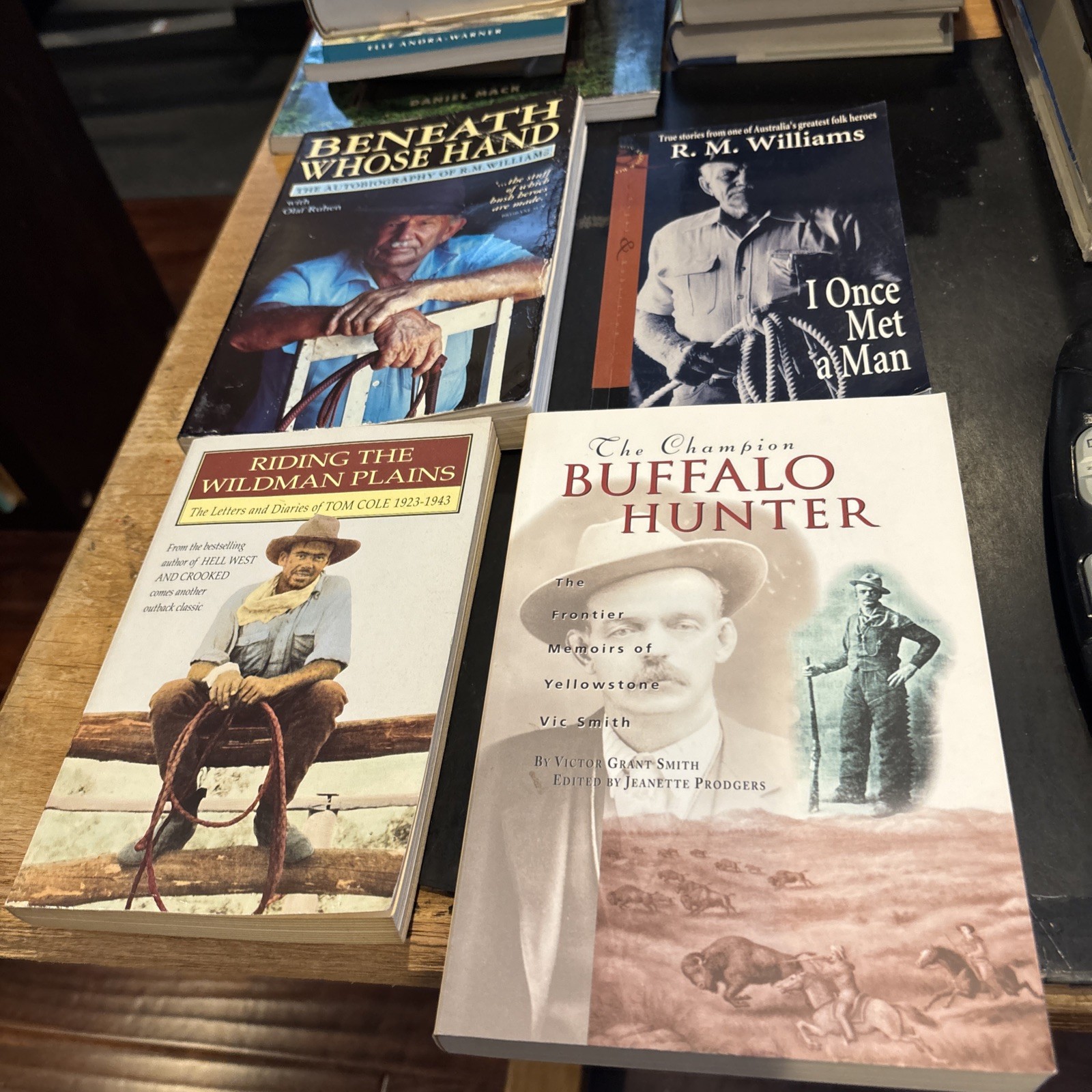 4pb – 2 R.M. WILLIIAMS + WILDMAN TOM COLE + BUFFALO HUNTER VIC SMITH