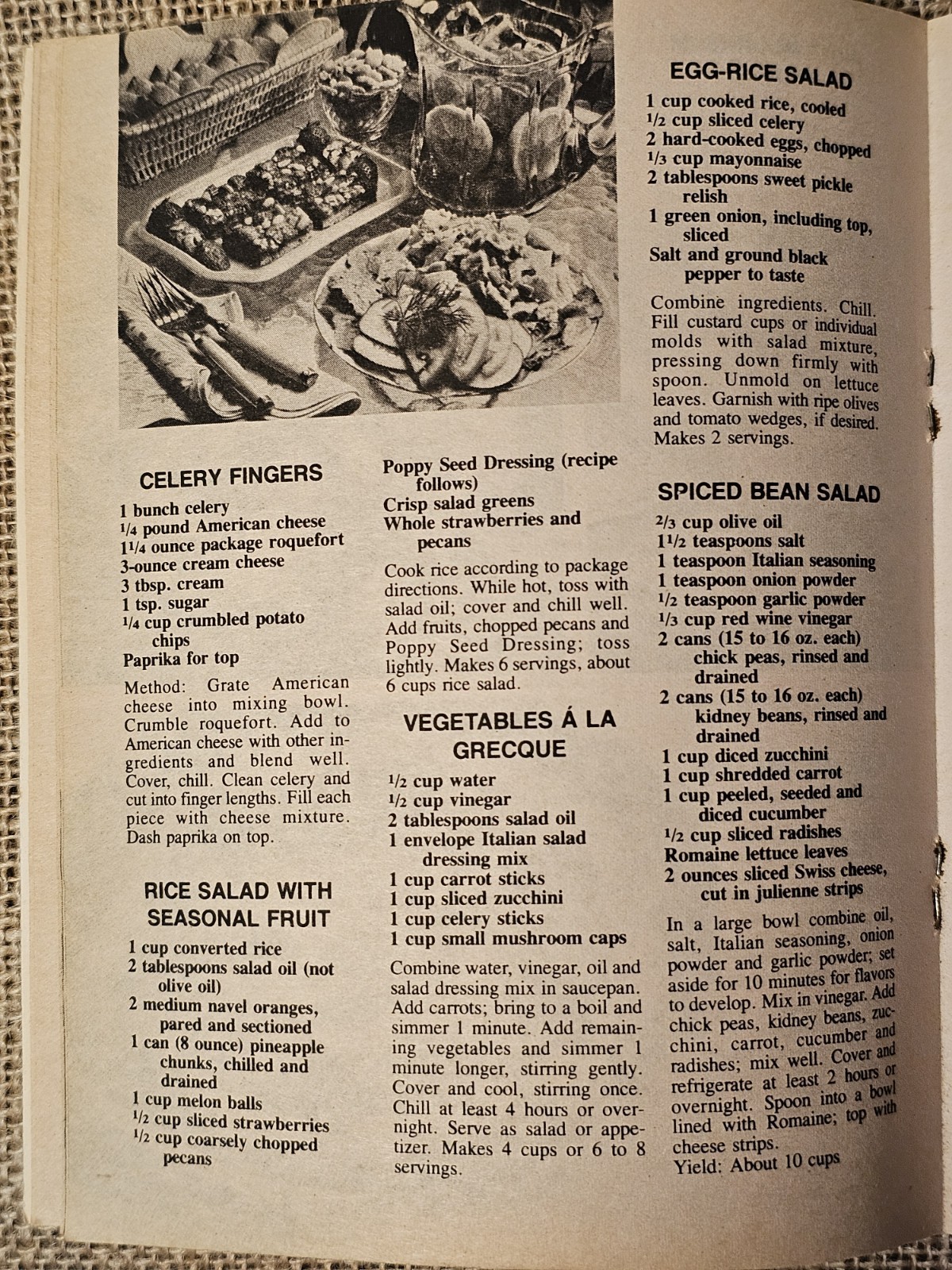 Vintage 1982 300 Sensational Salads Cookbook Recipes Lucinda Hollace Berry PB