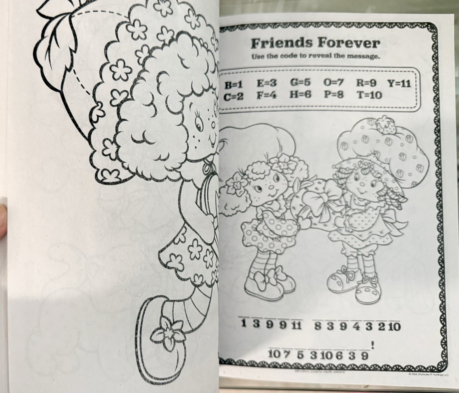 🍓THE WORLD of STRAWBERRY SHORTCAKE 🍓BERRY CUTE Coloring & Activity Book