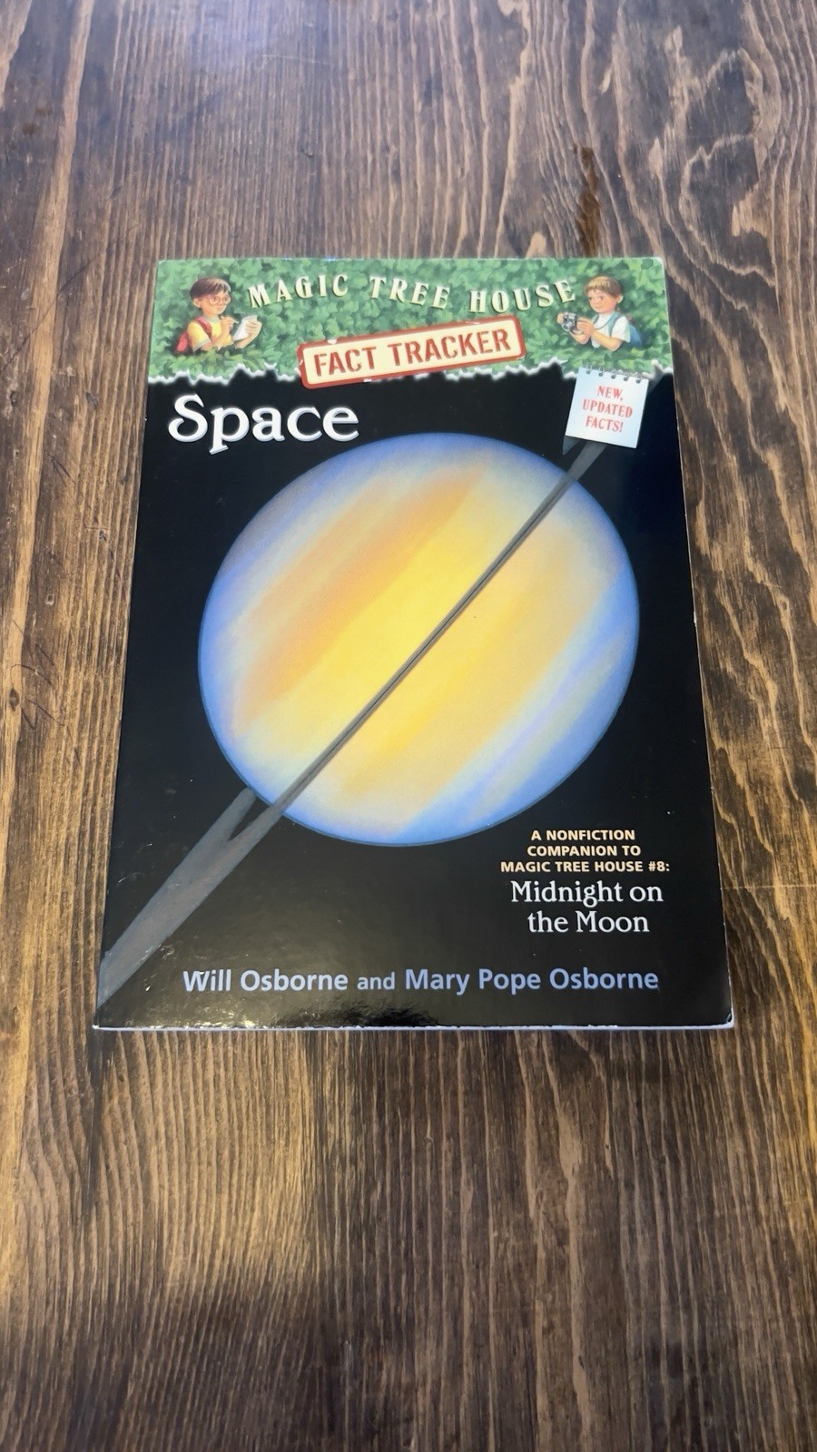 Space (Magic Tree House Research Guide) – paperback