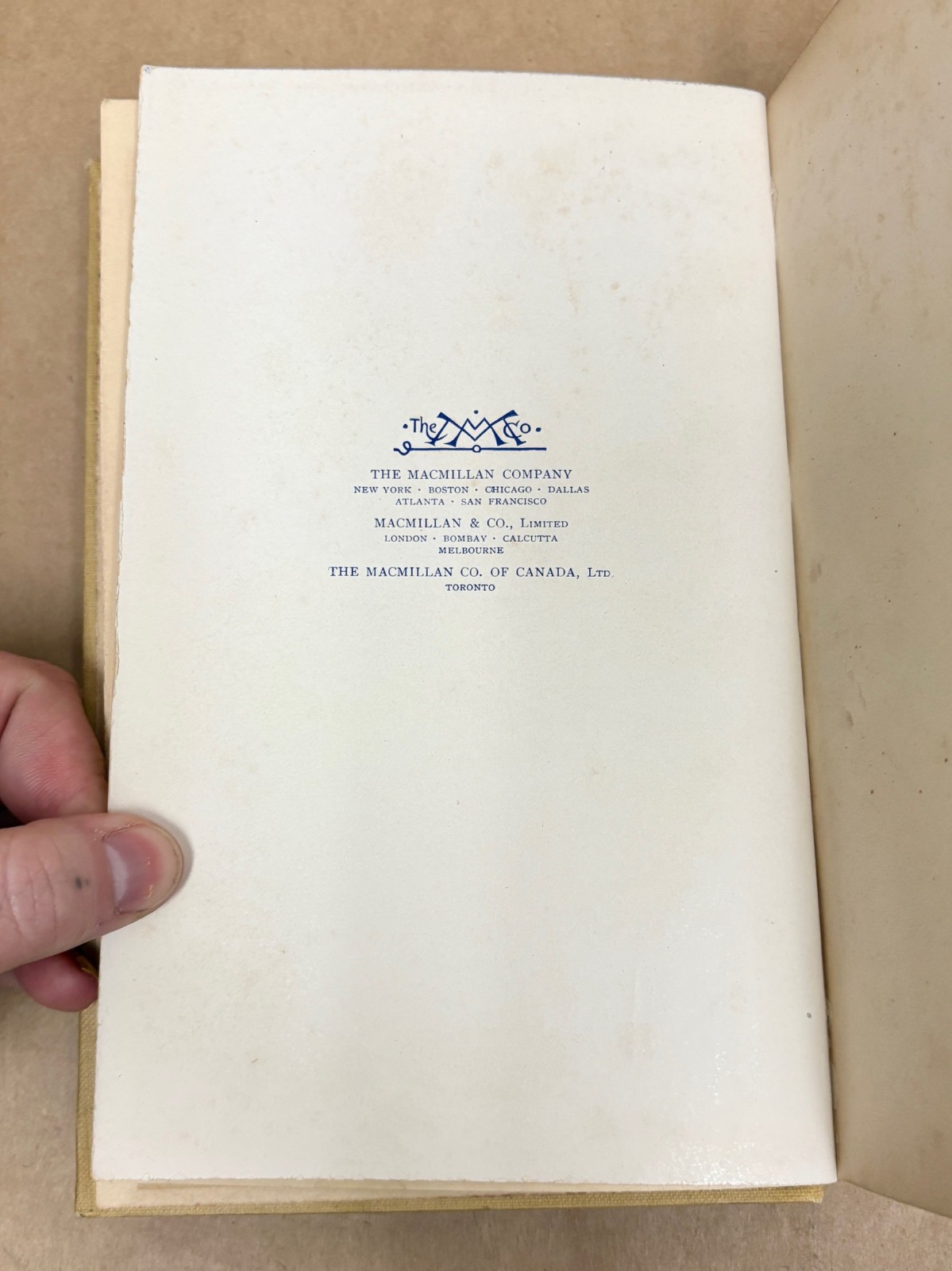 1916 Gitanjali Song Offerings by Rabindranath Tagore hardcover Bolpur Edition