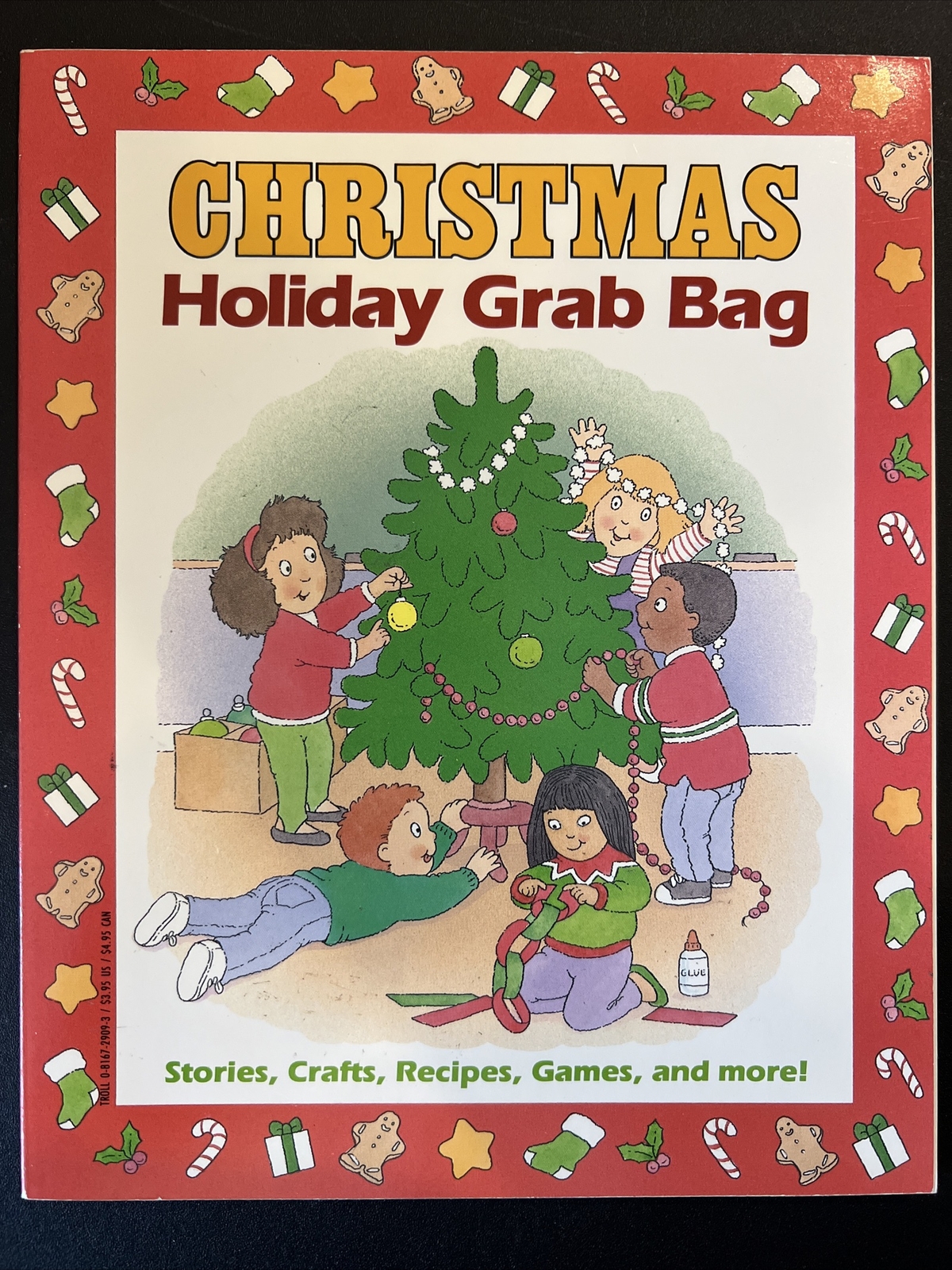 Holiday Activity Ser.: Christmas Fun Activity Book by Judith Bauer Stamper…