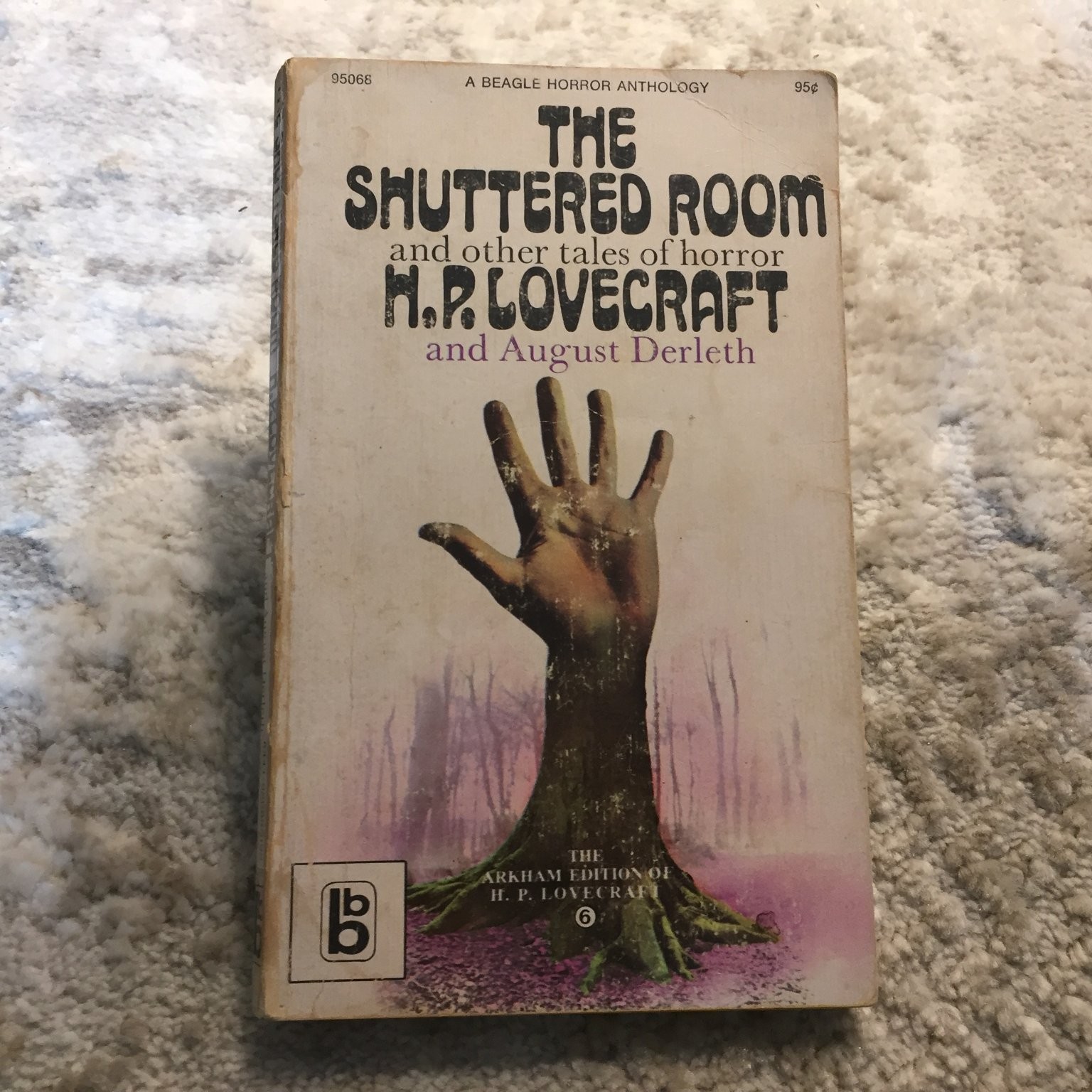 The Shuttered Room H.P. Lovecraft 1971 Weird Fiction Cosmic Horror Beagle Books