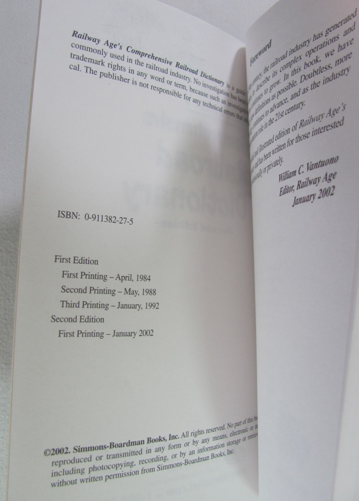 Railway Age’s Comprehensive Railroad Dictionary Paperback 282 Pages in VG+ Cond.