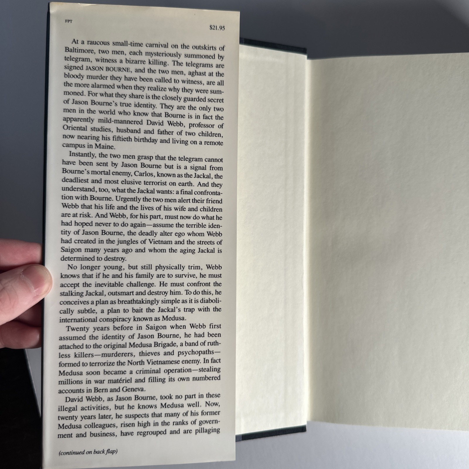 The Bourne Ultimatum by Robert Ludlum 1990 1st Edition Hardcover Book