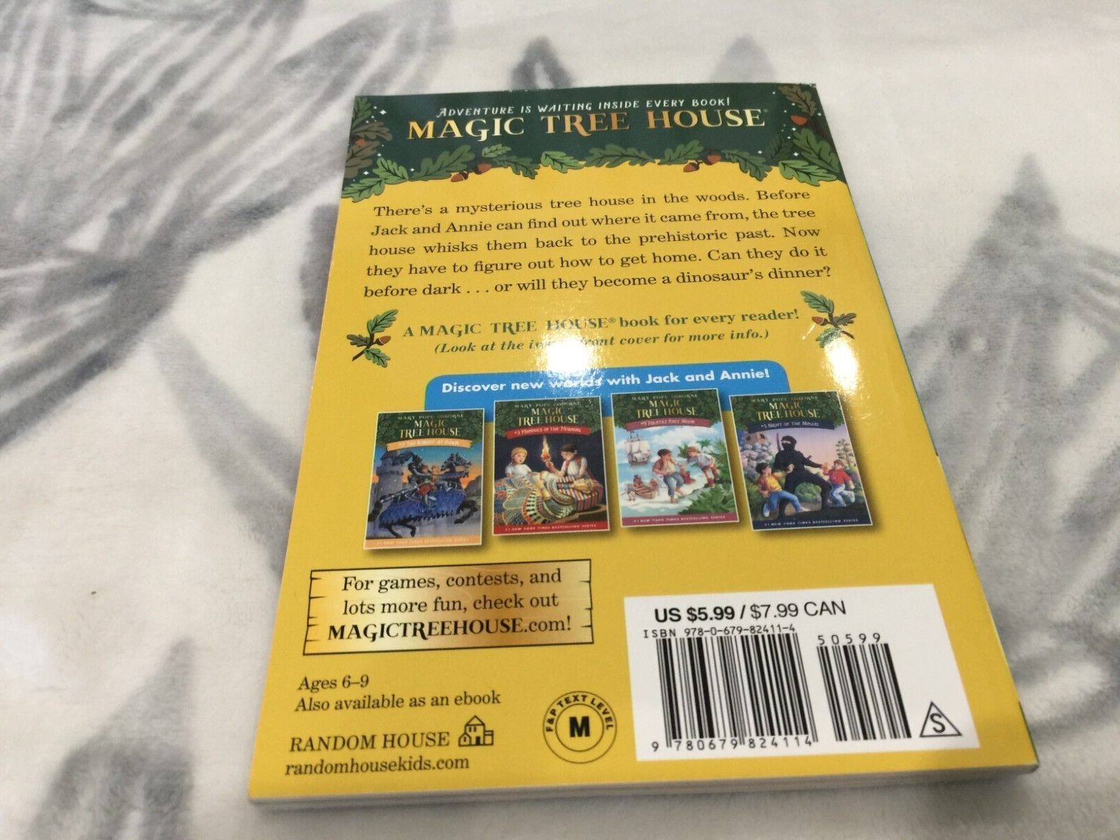 Dinosaurs Before Dark (Magic Tree House, No. 1) [Mary Pope Osborne] NEW paperbk