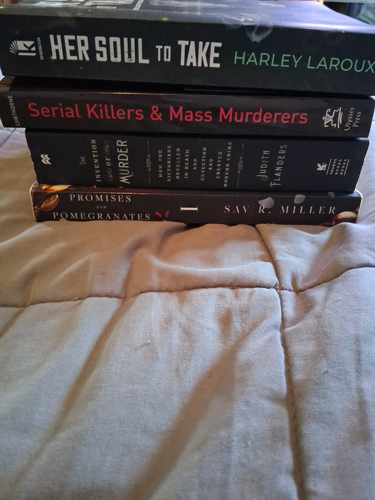 Paperback Thriller Lot: Serial Killers, Soul To Take, Invention Of Murder Pomegr