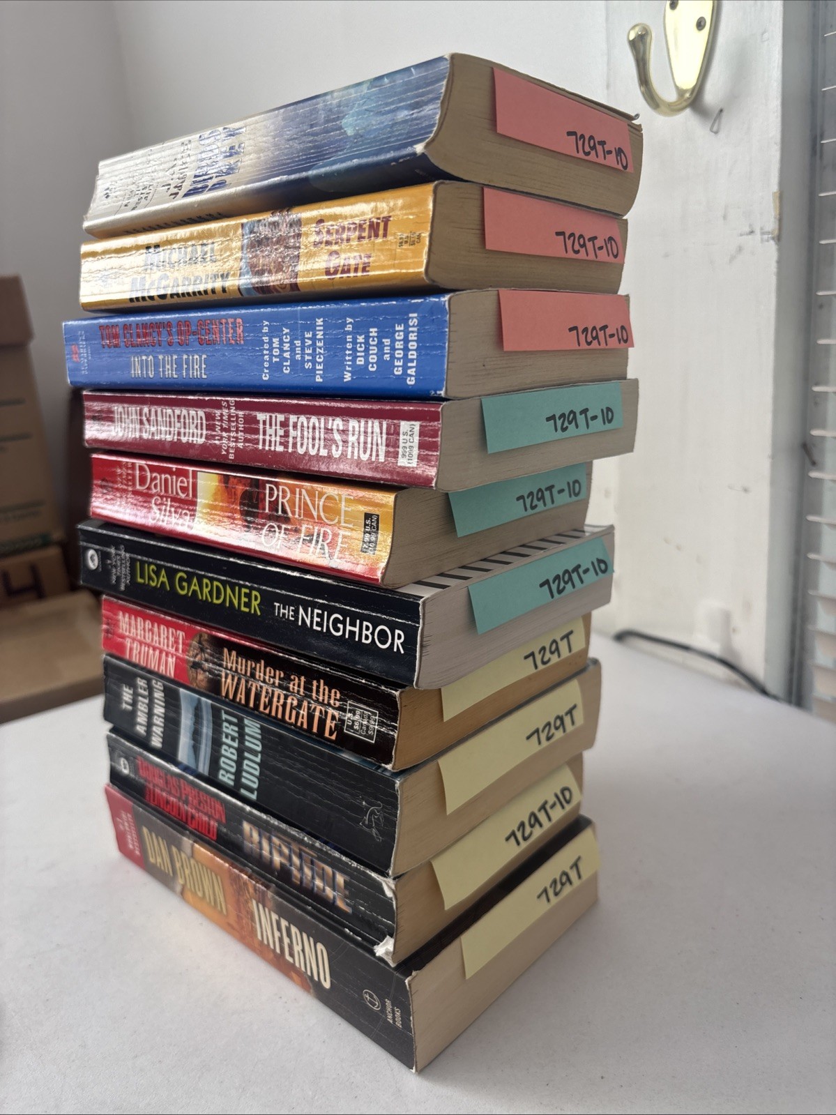 Lot of 10 – Mystery and Thrillers – Mixed Authors – FREE SHIPPING