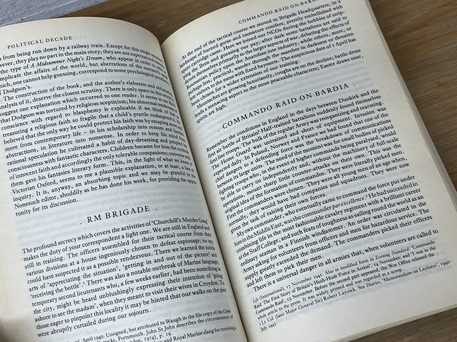 Vintage The Essays, Articles and Reviews of Evelyn Waugh PB Penguin 1986