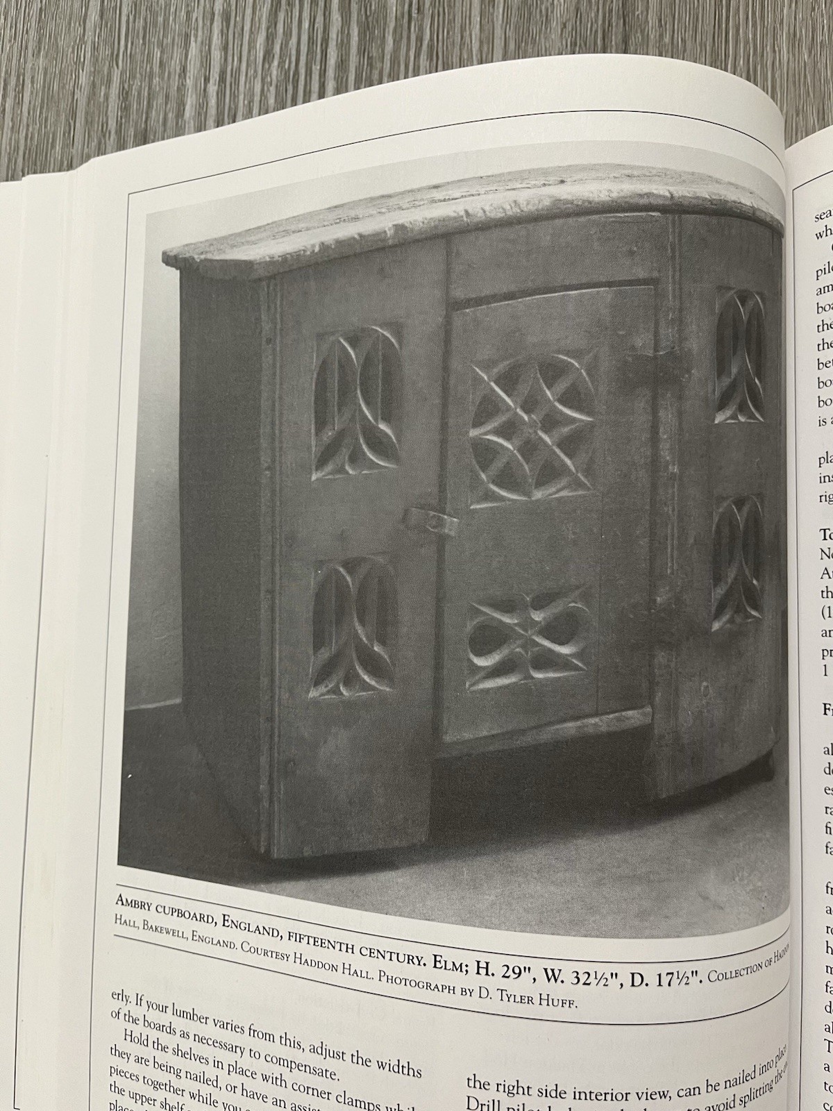 Constructing Medieval Furniture Plans & Instructions w/Historical Notes Diehl VG