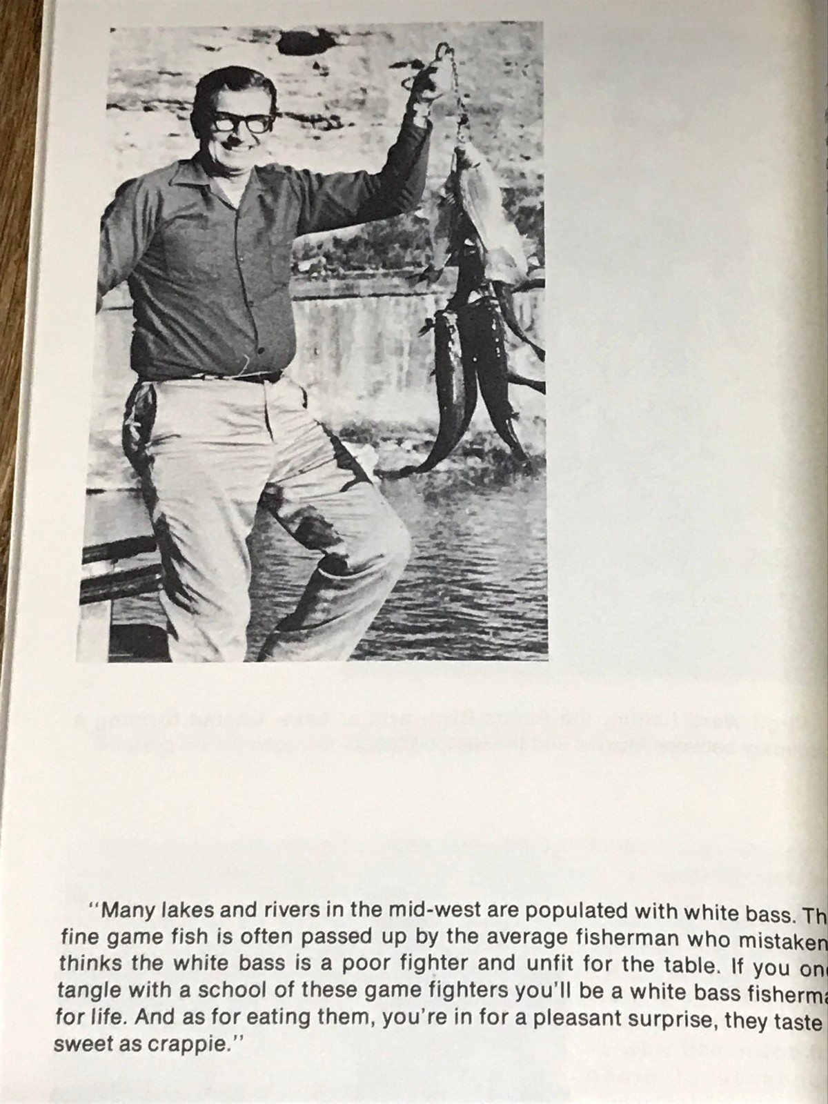 Virgil Ward: Championship Fishing Guide Vintage 1972 Casting Lures Bass Trout