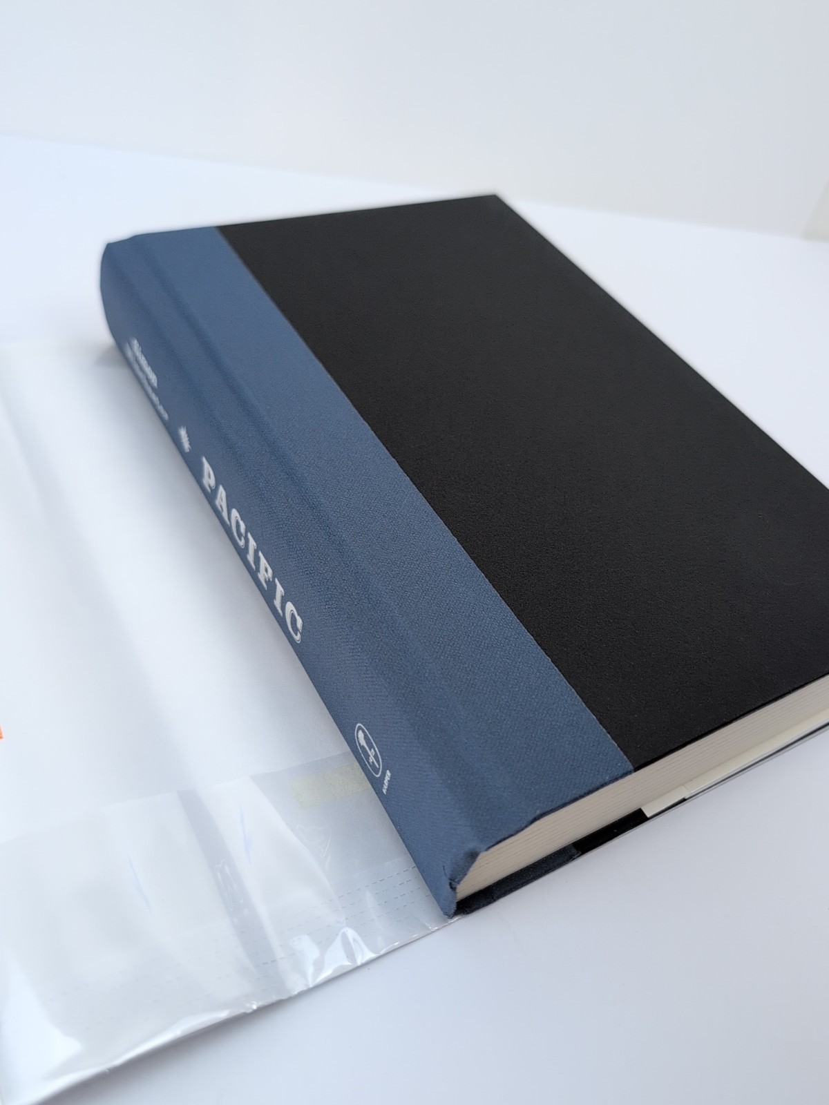 SIGNED Pacific by Simon Winchester 1st Edition First Printing 2015 HCDJ