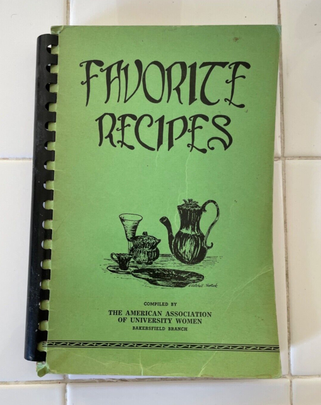 Vintage “Favorite Recipes” by The AAUW of Bakersfield Cookbook 231 Pages