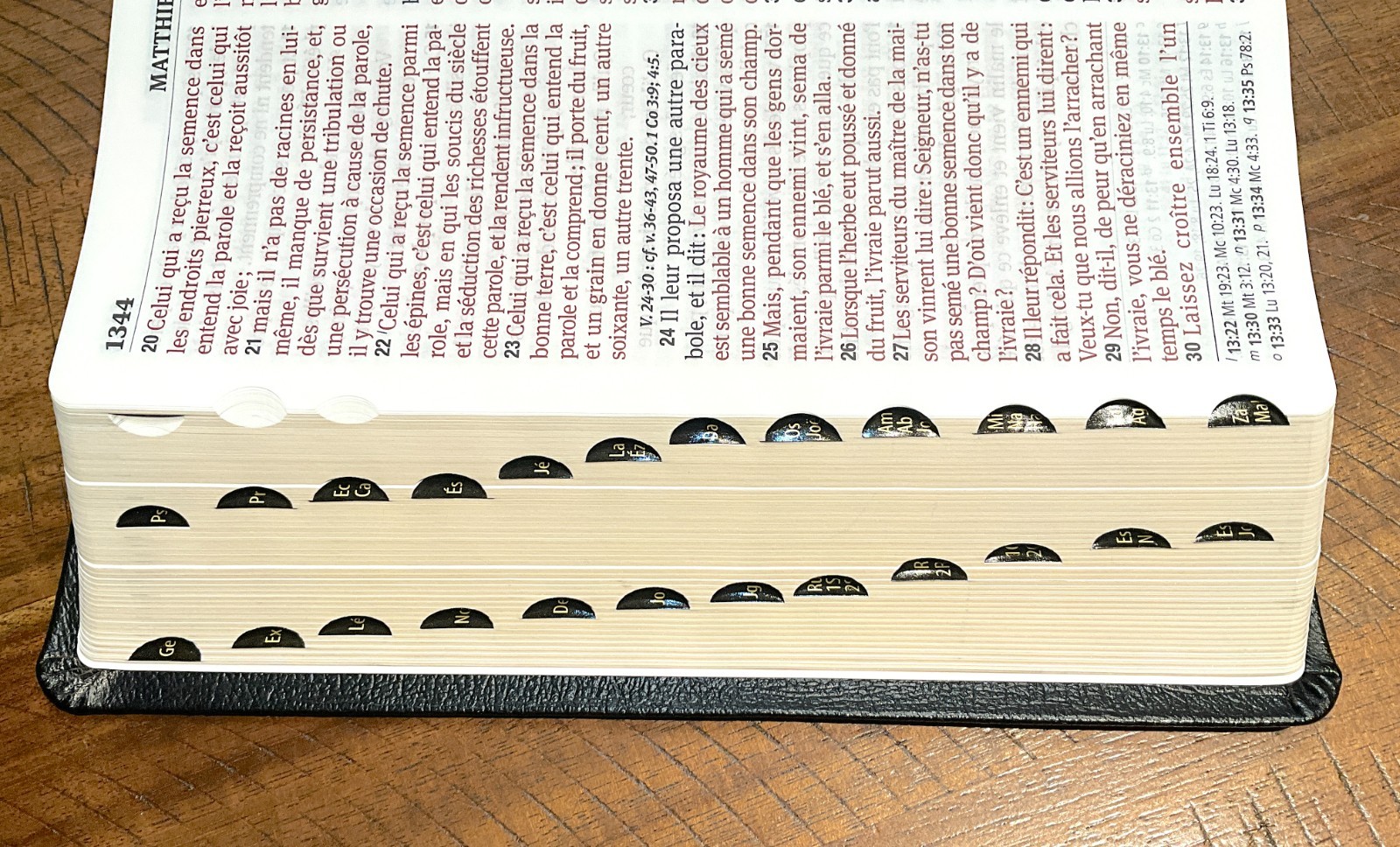 French Bible LARGE PRINT, Segond 1910 Bonded Leather Thumb Index, Red Letter