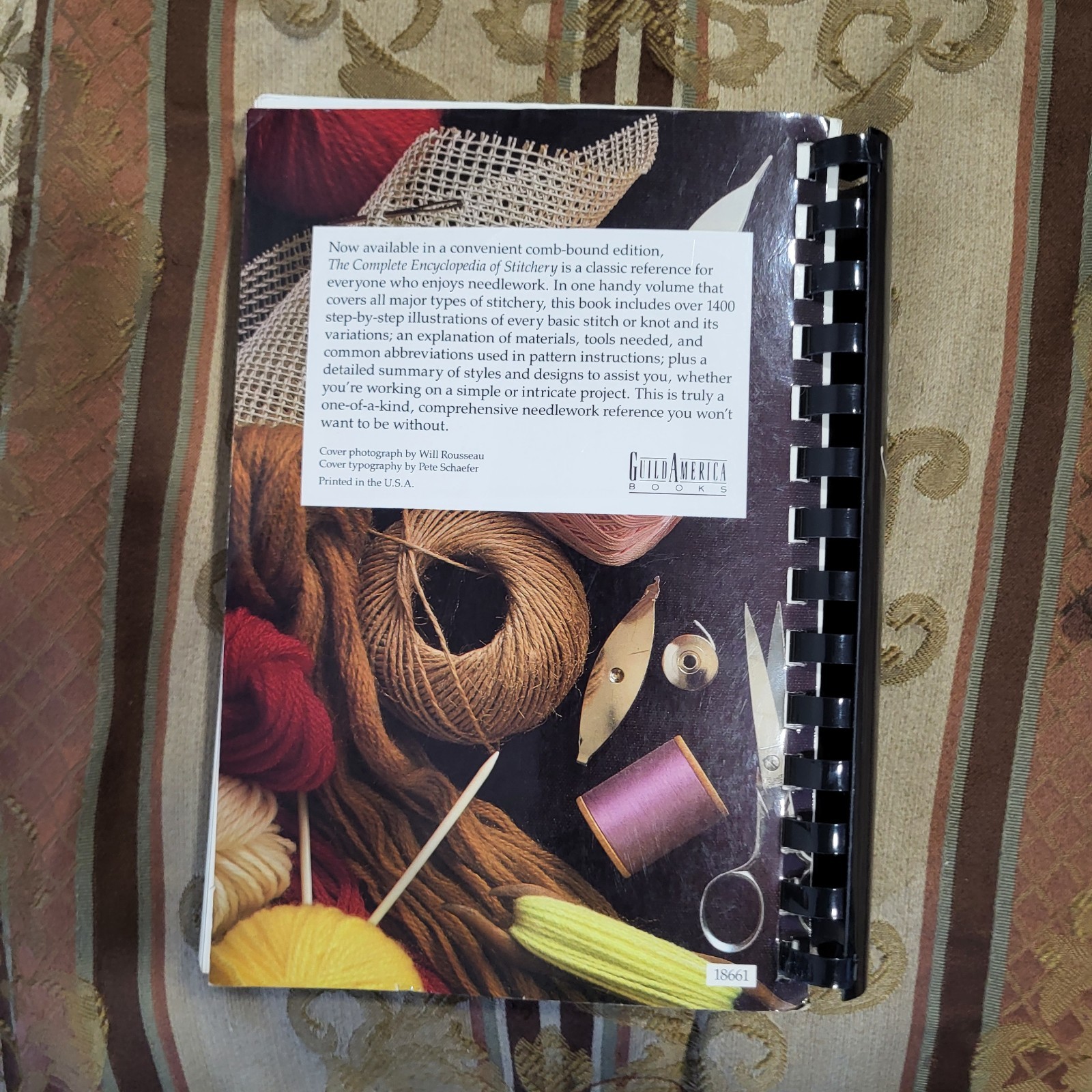 THE COMPLETE ENCYCLOPEDIA OF STITCHERY by Mildred Graves Ryan 1979 Spiral Cover