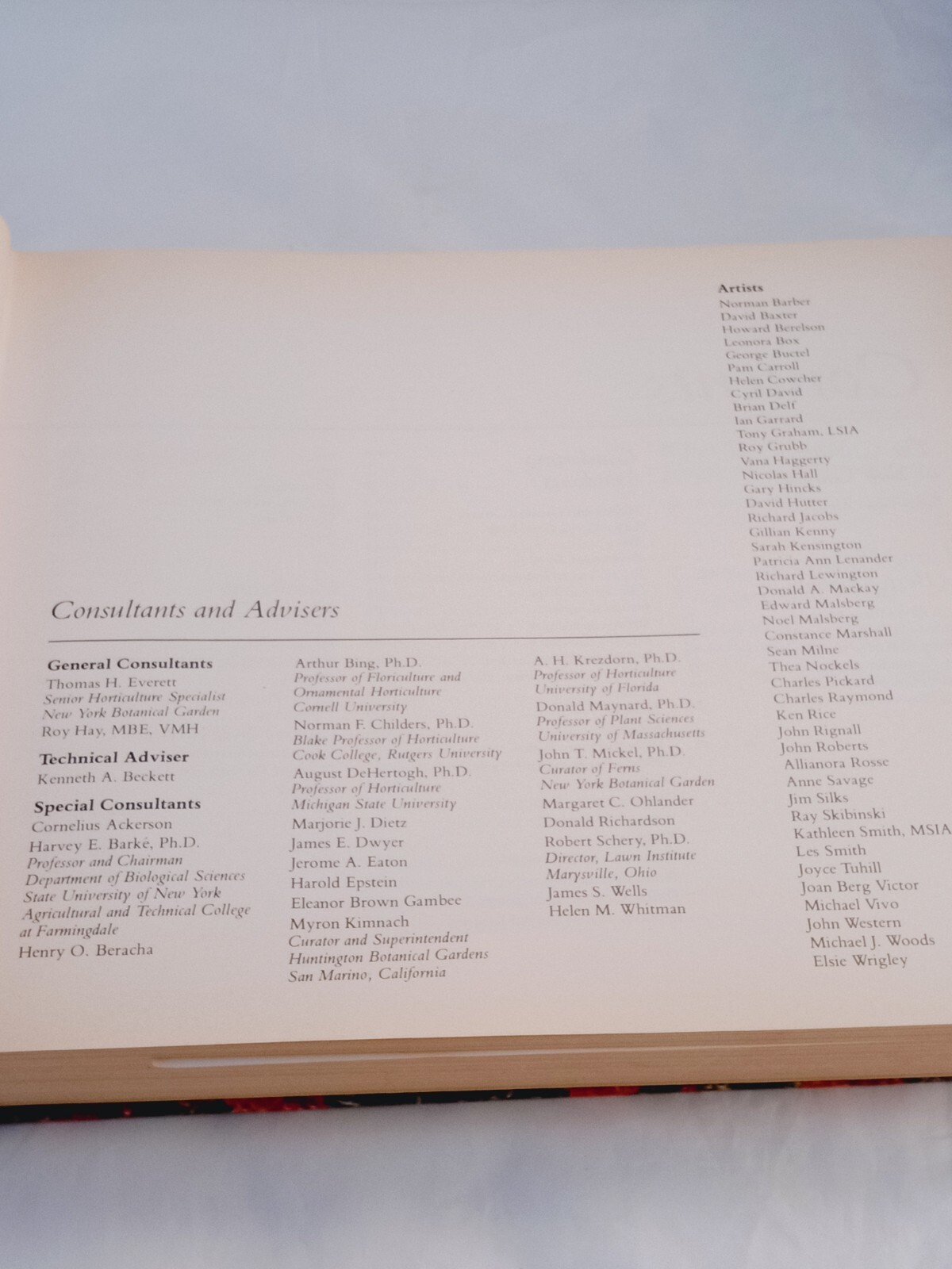 Vintage 1978 Reader’s Digest Illustrated Guide to Gardening Hardcover; 672 pages