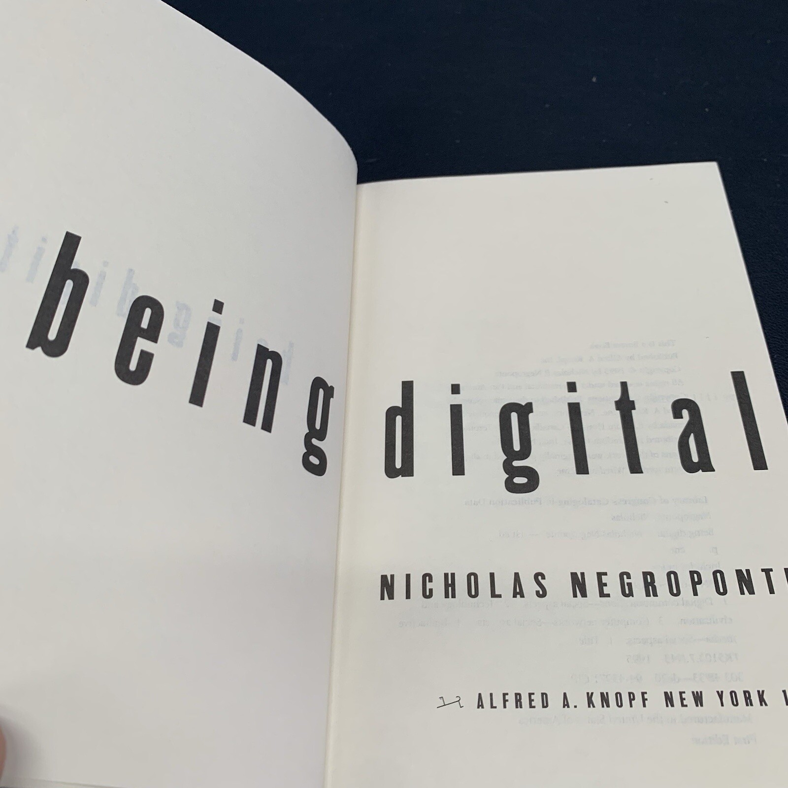 BEING DIGITAL by Nicholas Negroponte – 1st Edition Hard Cover DJ 1995. C6
