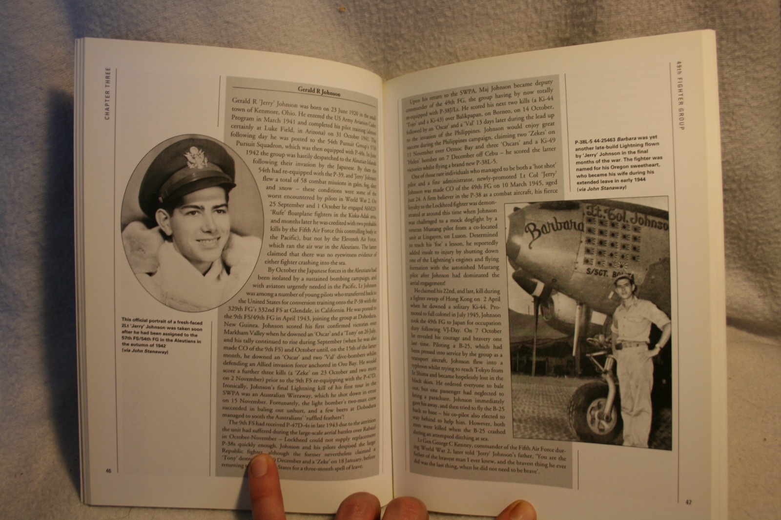 Twelve to One V Fighter Command in Pacific Osprey Aircraft Of Aces #61 Like New
