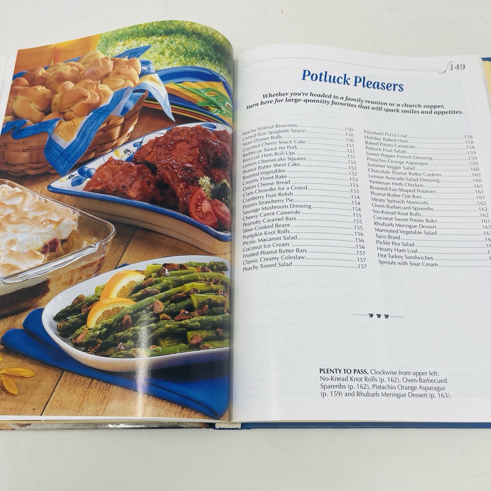 Lot of 4 Taste of Home Annual Recipes Cookbooks 1999-2002 HC Vintage