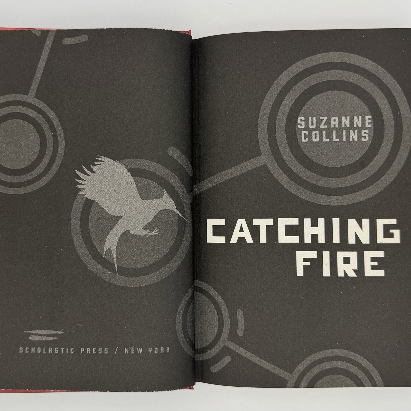Catching Fire – Suzanne Collins (True 1st edition 1st print HC) Scholastic, 2009