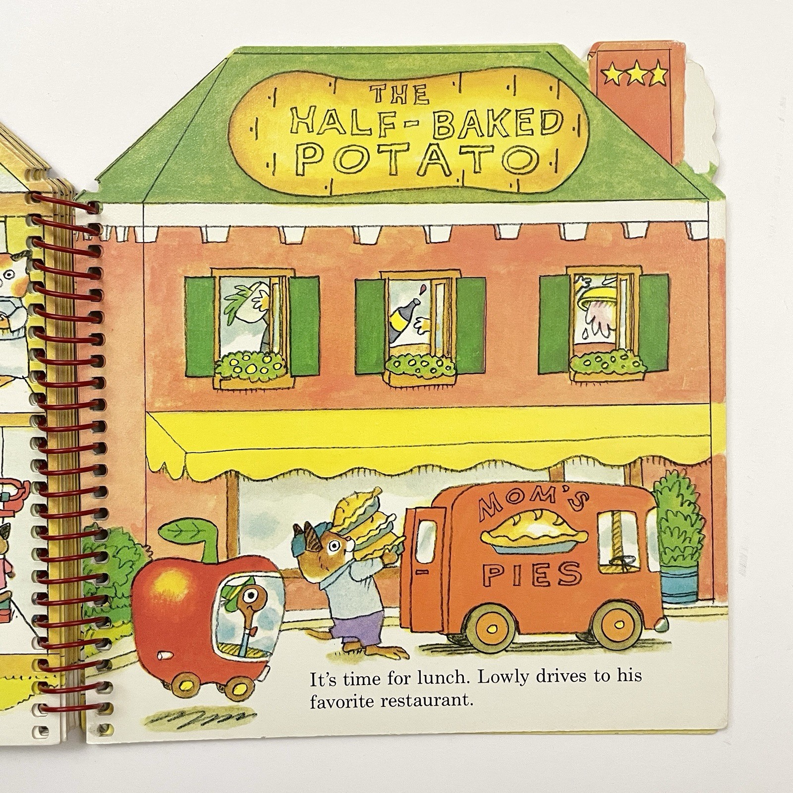 Vintage 1981 Richard Scarry’s Busy Houses RARE Shaped Board Book Spiral Bound