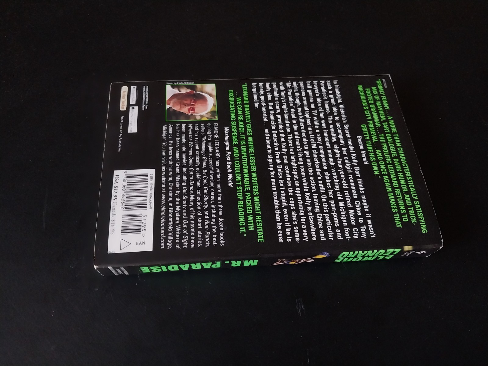 Elmore Leonard – Mr. Paradise – William Morrow First Printing 2004