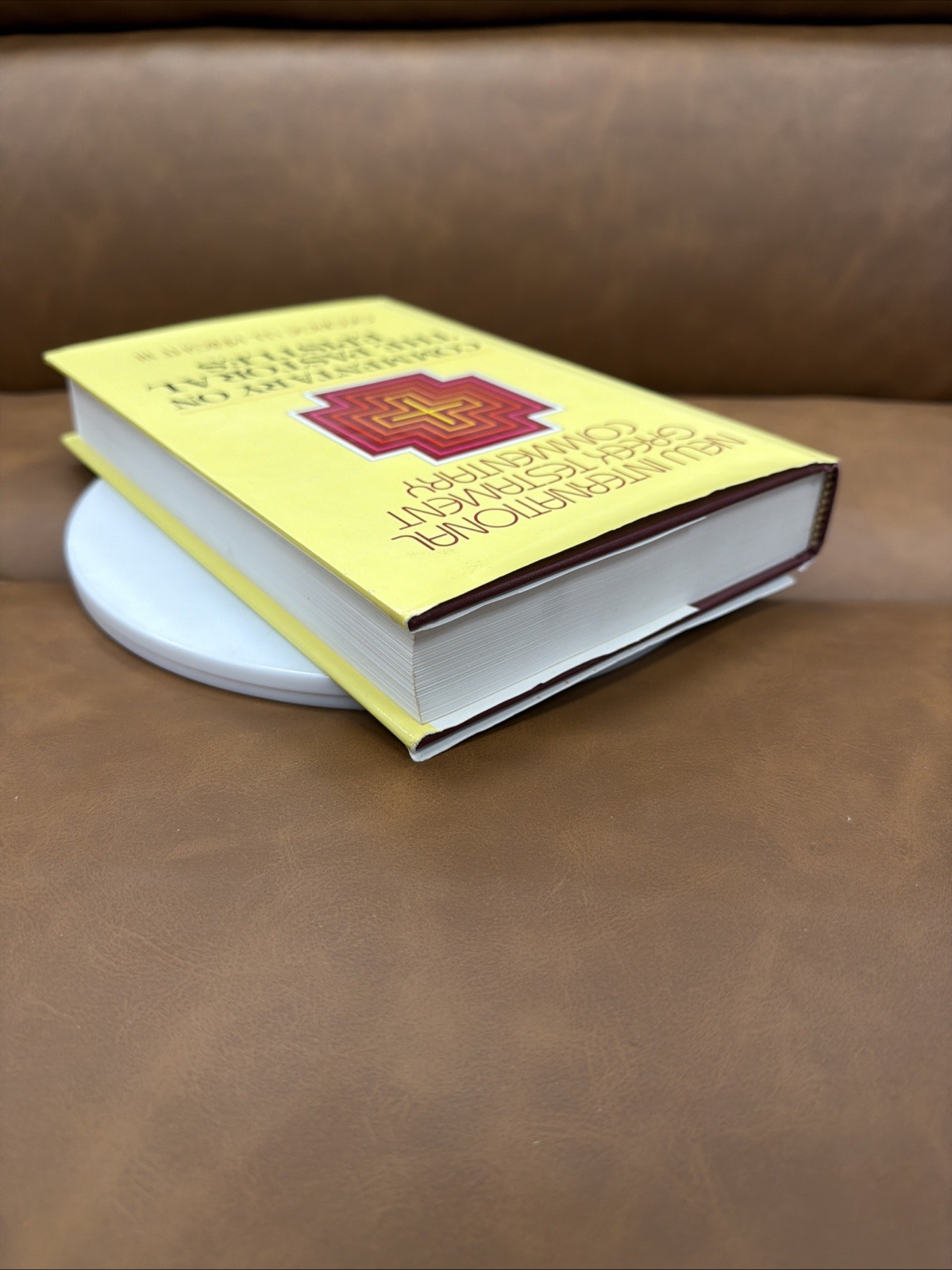 NEW INTERNATIONAL GREEK TESTAMENT COMMENTARY: THE PASTORAL By George W. Knight
