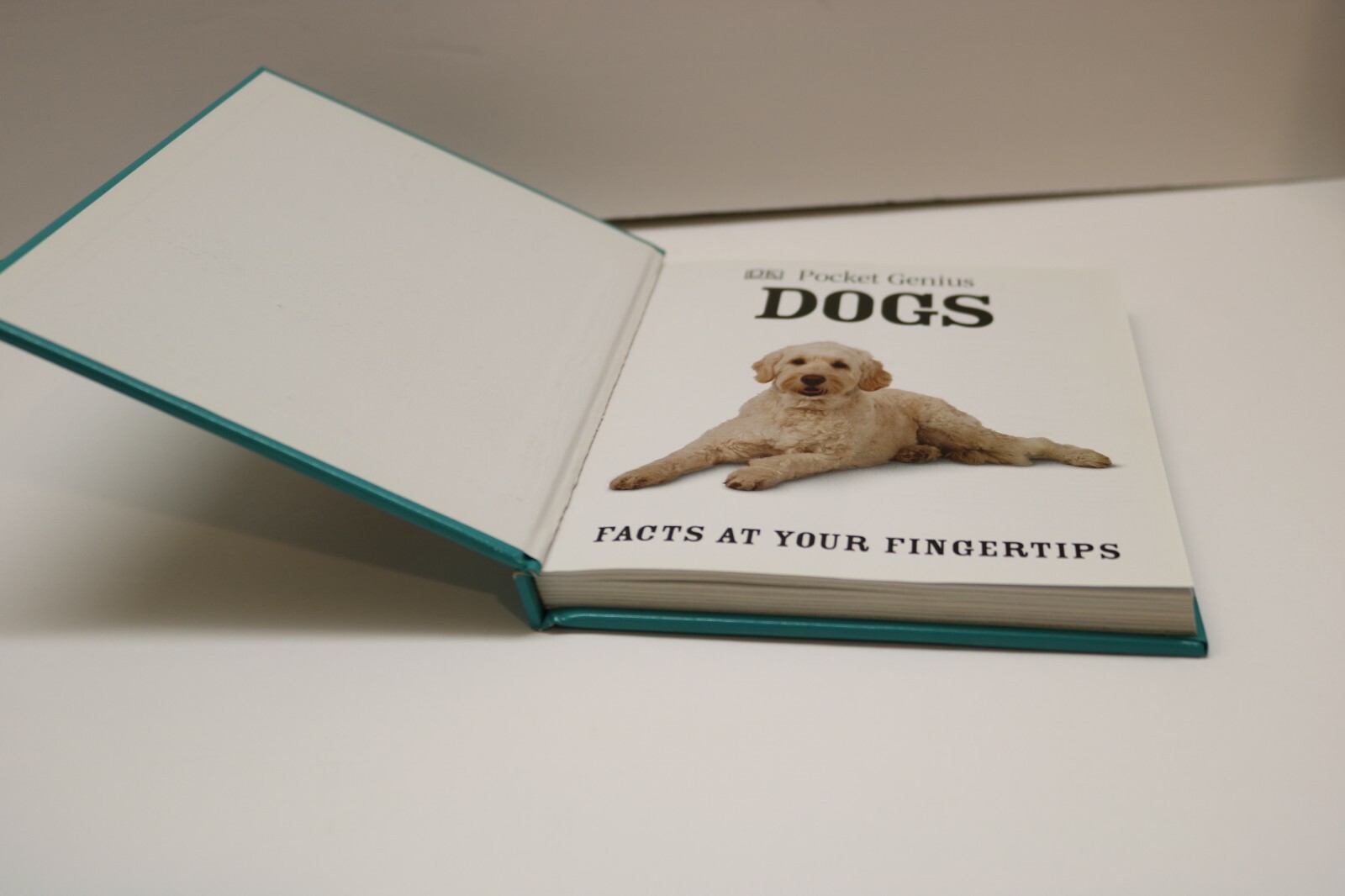 Pocket Genius Ser.: Pocket Genius: Dogs : Facts at Your Fingertips by DK (2016,