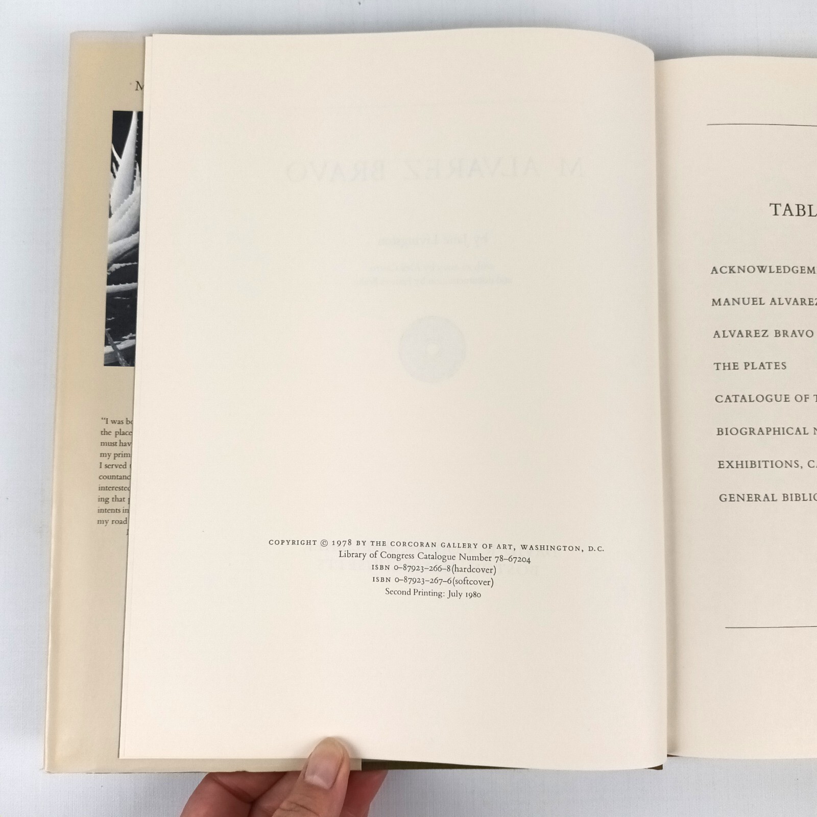 M Alvarez Bravo by Jane Livingston 1980 Hardcover Very Good Condition