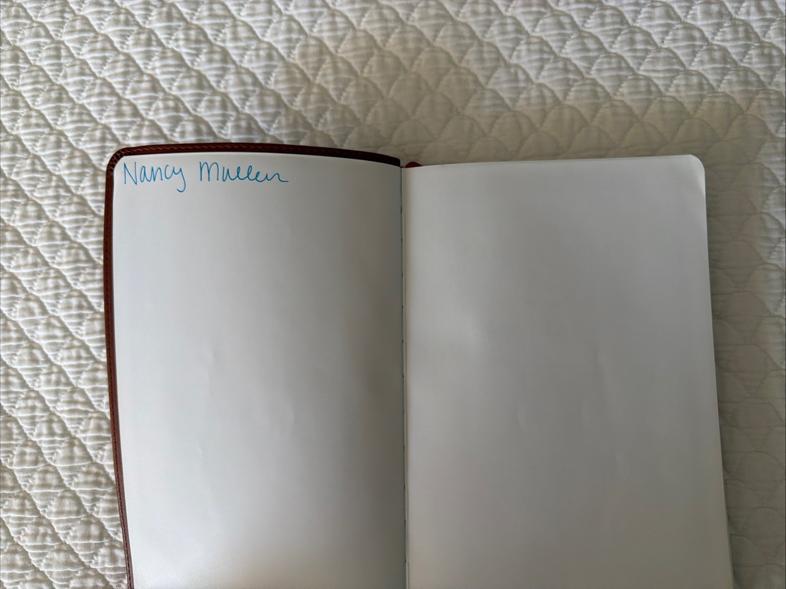 ESV Thinline Bible TruTone Nutmeg Filigree Design Red Letter Text 9781581347210