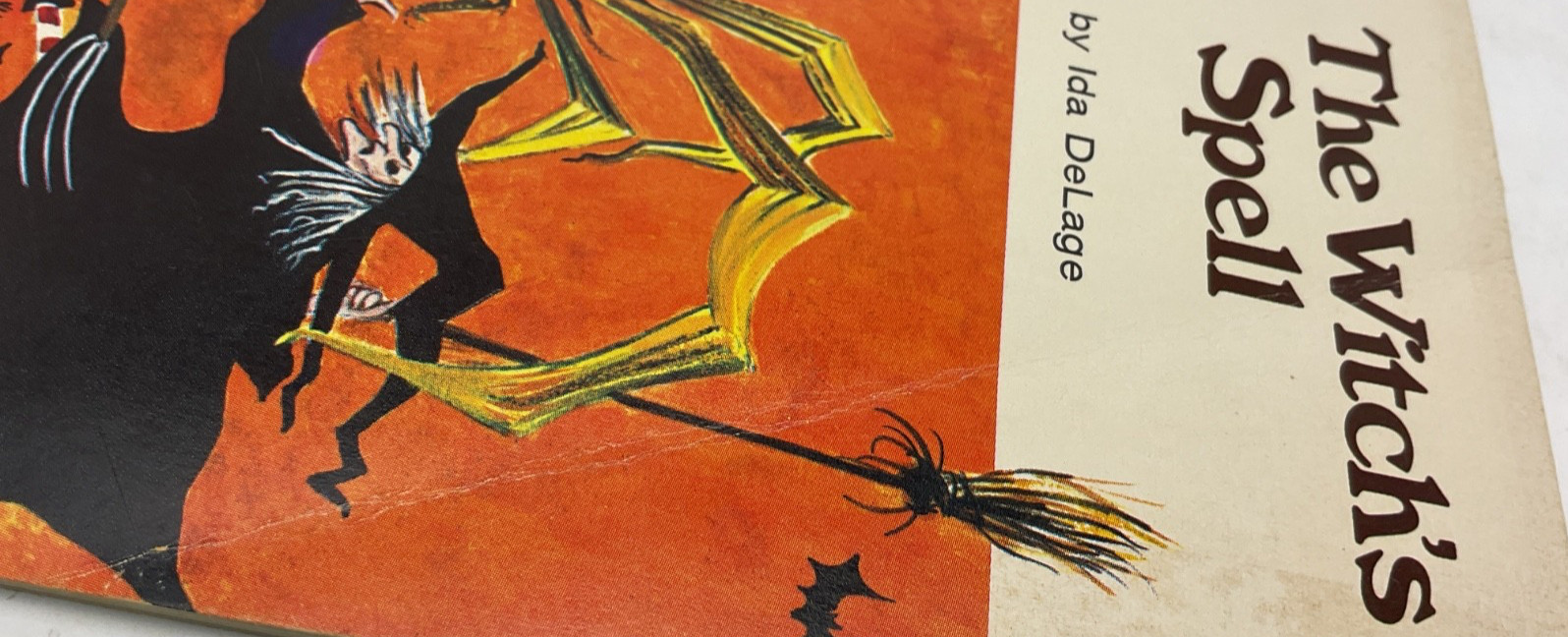 The Witch’s Spell Ida DeLage 1966 Softcover Xerox Education Book Illustrated S8