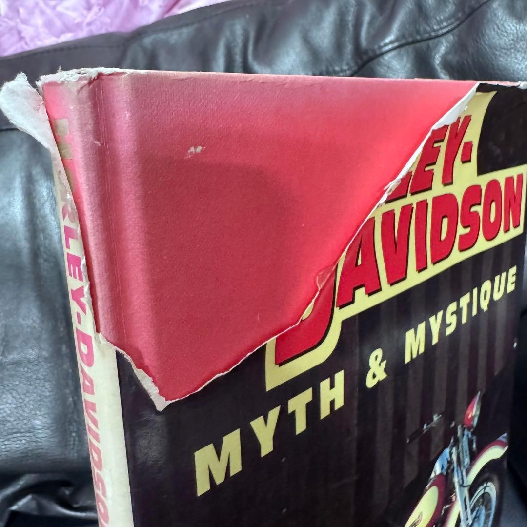 Harley Davidson Vintage Motorcycle Book 246 Pages Classic Bikes Models
