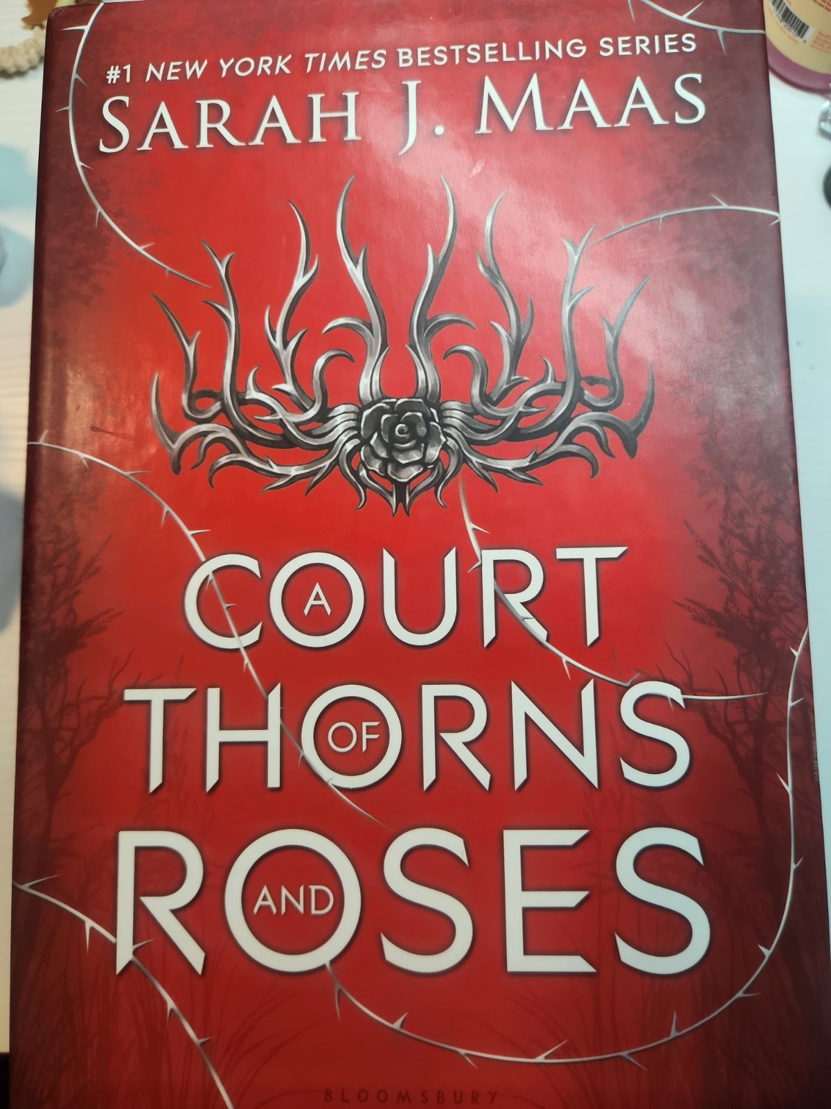 a cort of thorns and roses set