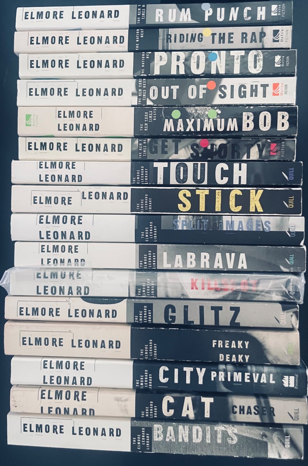 Elmore Leonard Books Lot 16 Trade Paperbacks Quill Delta Perennial Crime Novels