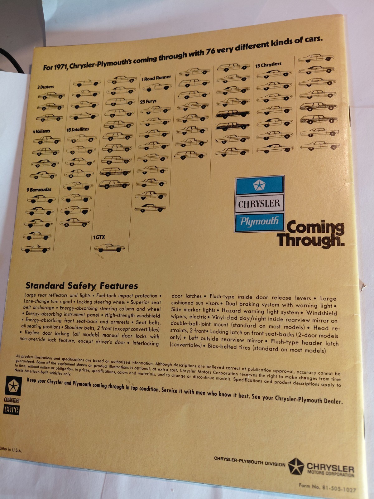 1971 Chrysler Plymouth brochure Excellent 28 pages Road Runner, Duster, Imperial