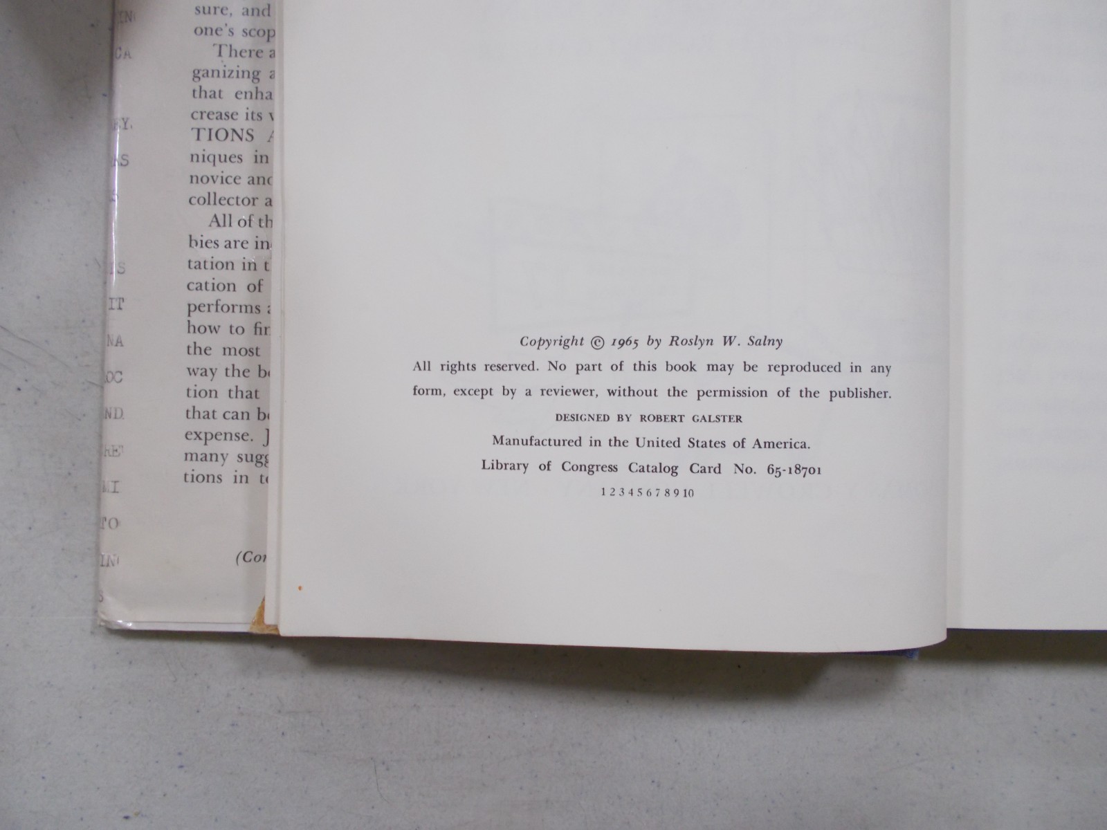 * HOBBY COLLECTIONS A-Z By ROSLYN W.SALNY 1965 Hardcover Dust Jacket Ex-library