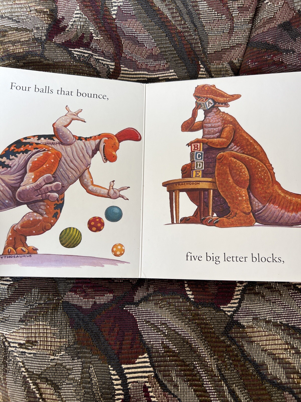 How Do Dinosaurs Count to Ten? by Jane Yolen (2004, Children’s Board Books)