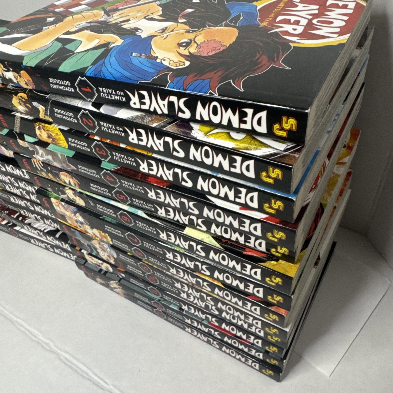 Demon Slayer Kimetsu no Yaiba Manga Set Vol 1‑23 Complete Series English Viz