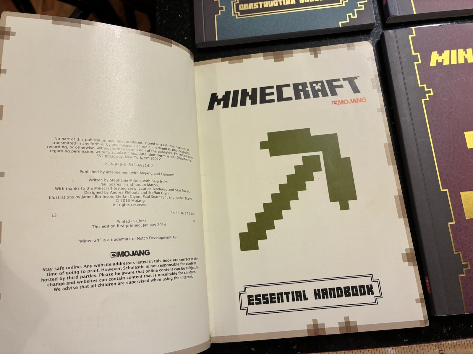 Minecraft Mojang Handbook Set of 4 Paperback Combat/Redstone/Essential/Construct