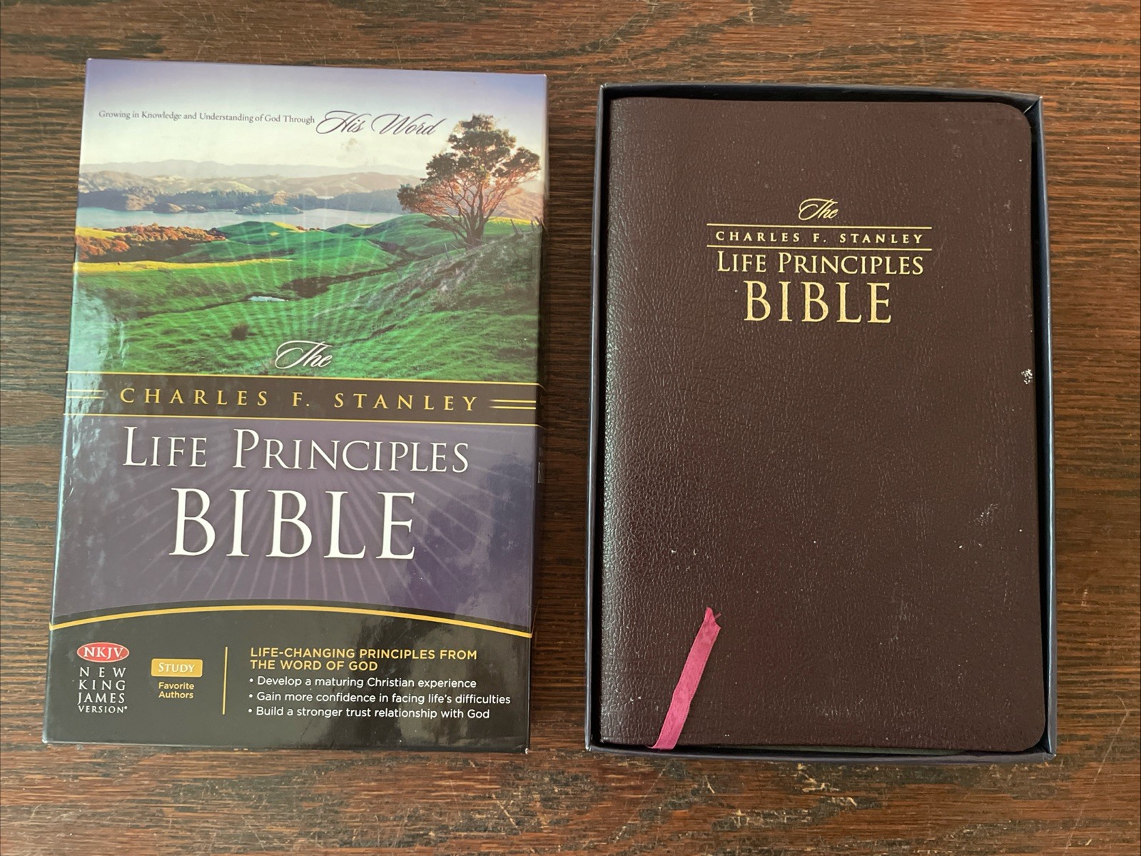 Charles F. Stanley Life Principles Bible NKJV Indexed Leather Burgundy 2005