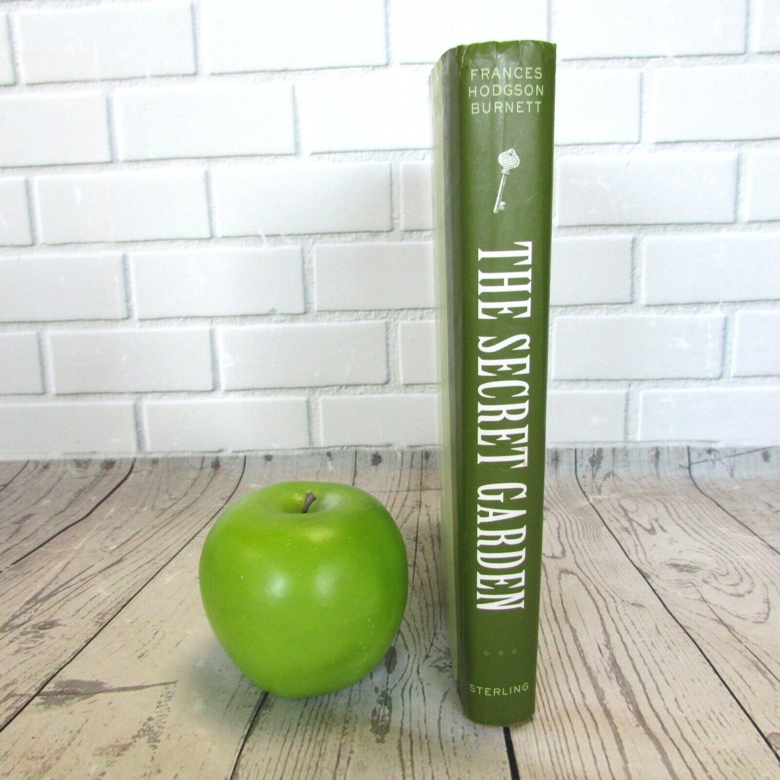 THE SECRET GARDEN Frances Hodgson Burnett Hardcover Dust Jacket Unabridged