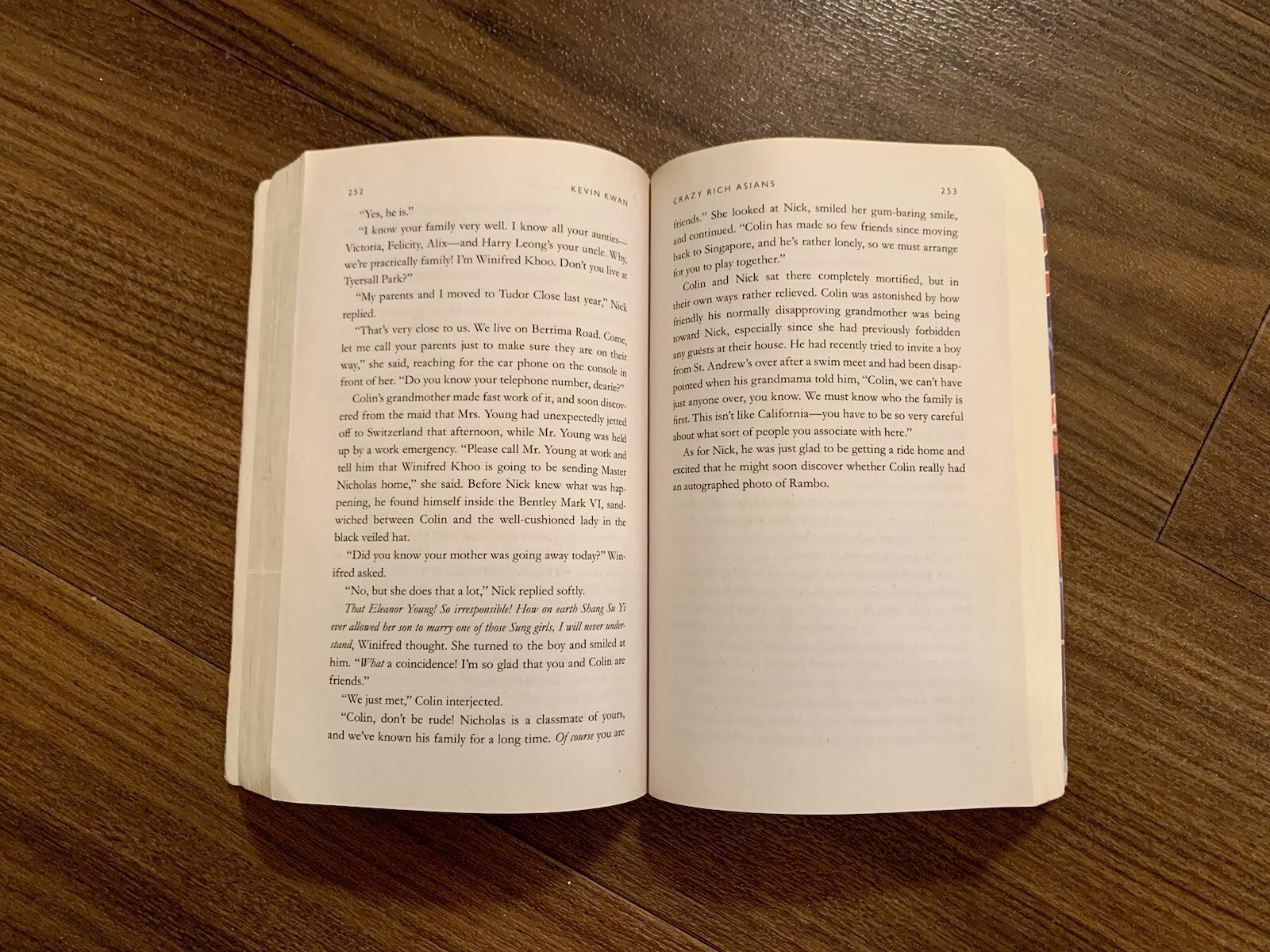 SIGNED—Crazy Rich Asians by Kevin Kwan (2014, Trade Paperback)