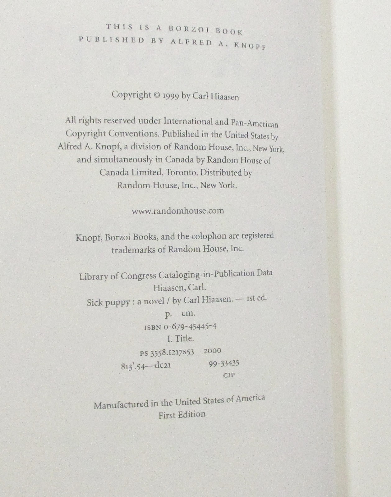 Carl Hiaasen “Sick Puppy” Hardcover Book (2000) First Edition