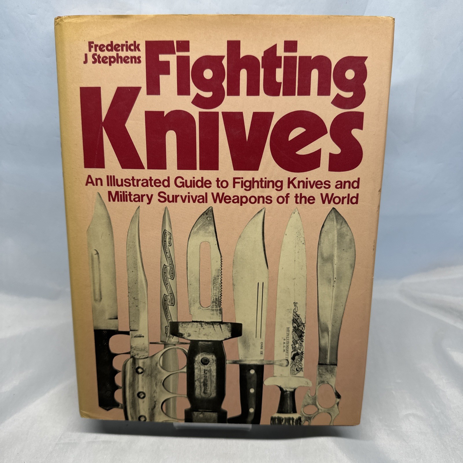 FIGHTING KNIVES AN ILLUSTRATED GUIDE TO FIGHTING KNIVES by Frederick J. Stephens