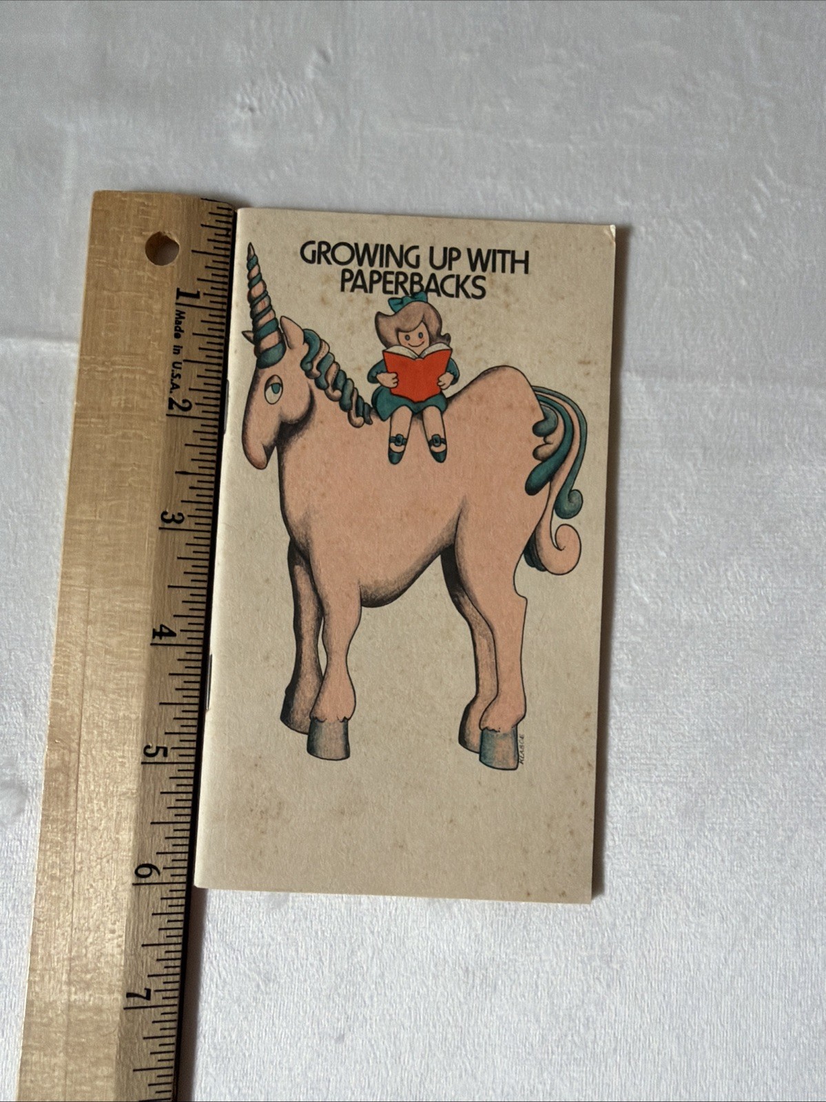 Growing Up with Paperbacks 1977 List for Young Children by Age 31 Pages